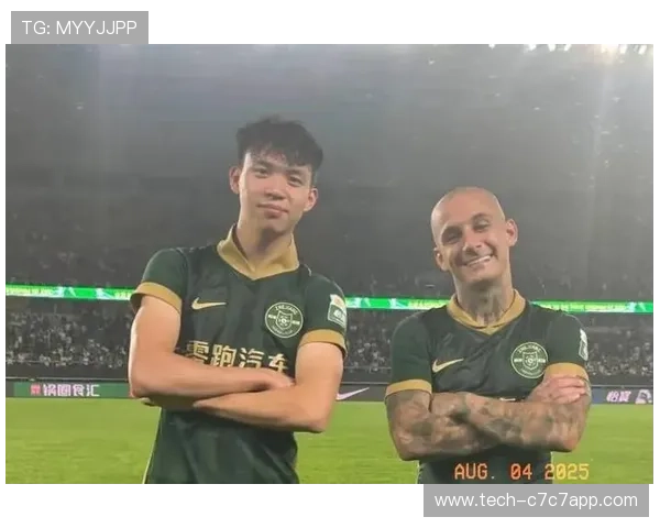 足球球星高冷背后的真实面貌揭秘为何他们看似冷漠却引领风潮 足球球星高冷背后的真实面貌揭秘为何他们看似冷漠却引领风潮