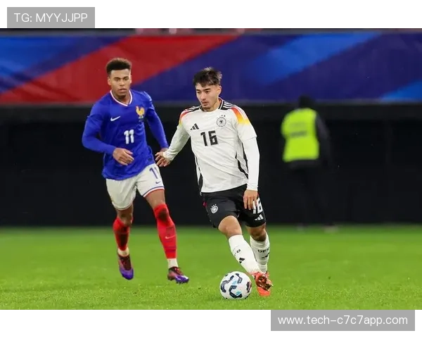 韩国足球77号球星是谁 了解这位引人注目的足球新星和他的精彩表现 韩国足球77号球星是谁 了解这位引人注目的足球新星和他的精彩表现